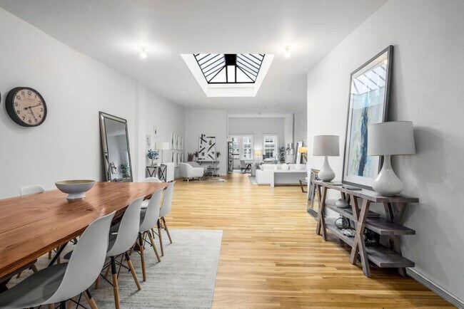 Foto del edificio - 508 Broadway-ID1035013P