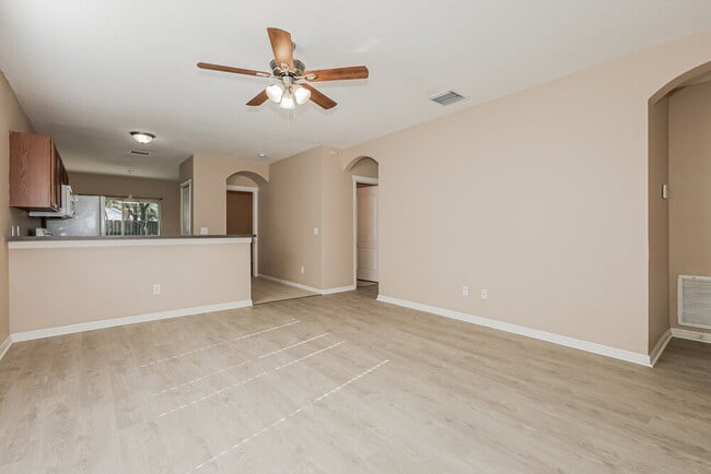 Building Photo - 7455 Oxford Garden Cir
