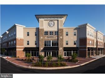 Foto principal - 4500 Linden Hill Rd