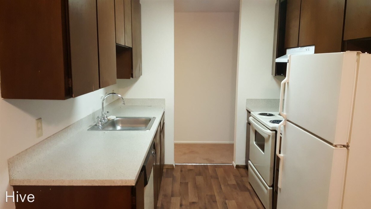 Foto principal - 104 N 104th St