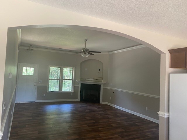 Building Photo - 1007 Love Springs Rd