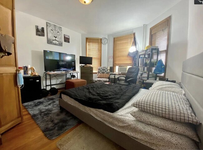 Building Photo - 45 Litchfield St