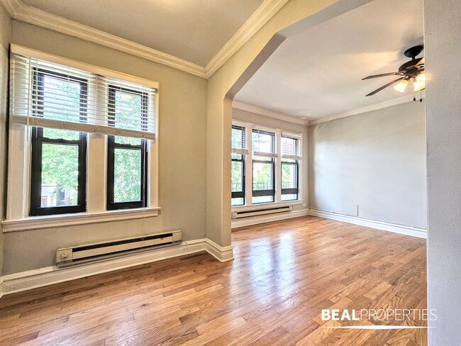 Foto del edificio - 4737 N Hermitage Ave