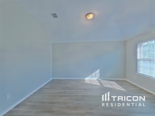 Foto del edificio - 617 Chickadee Dr