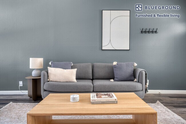 Foto del edificio - 710 Laurel Ave