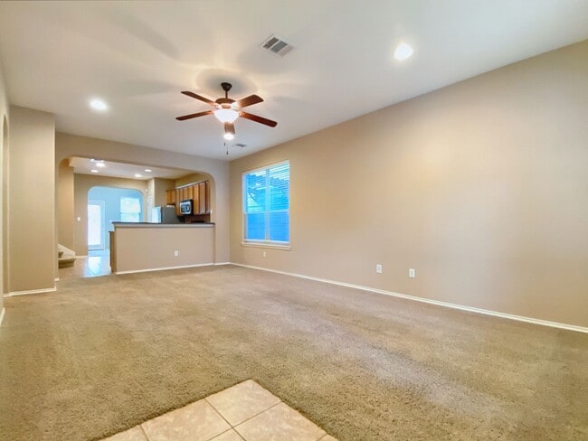 Building Photo - Gorgeous 3-Bedroom Home in South Austin! A...
