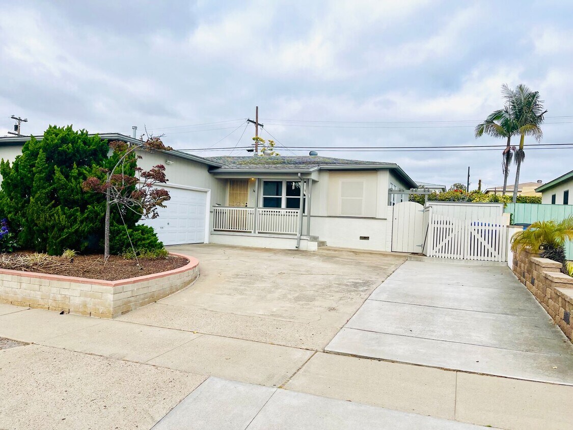 Foto principal - BEAUTIFUL 3BD/2BA HOME WITH A SPACIOUS BAC...