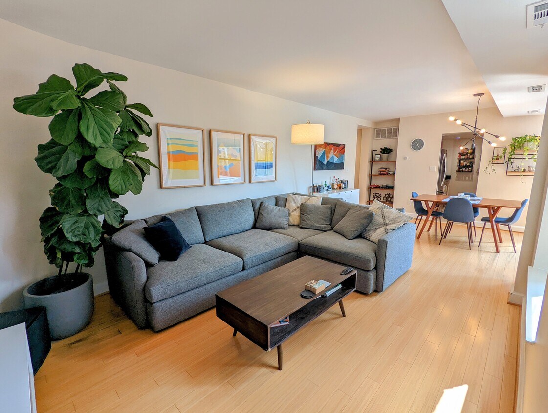 Primary Photo - 1115 12th St NW