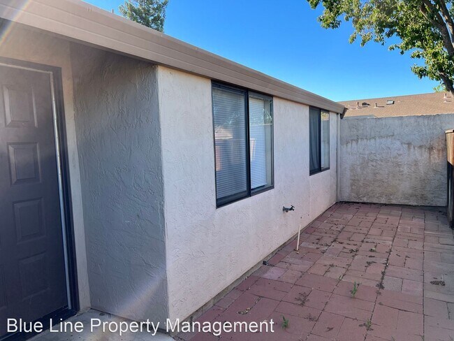 Foto del edificio - 2 br, 1.5 bath House - 801 Villa Terrace