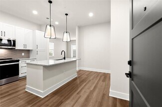 Building Photo - 2648 Sandy Plains Rd