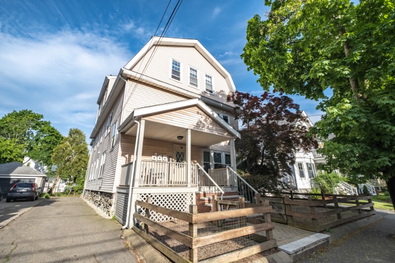 Primary Photo - 47 Howard St