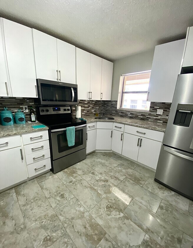 Foto principal - 3871 Cocoplum Cir