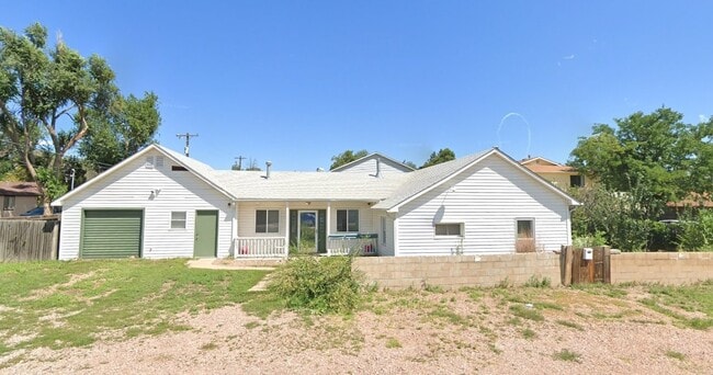 Building Photo - 3029 Grandview St