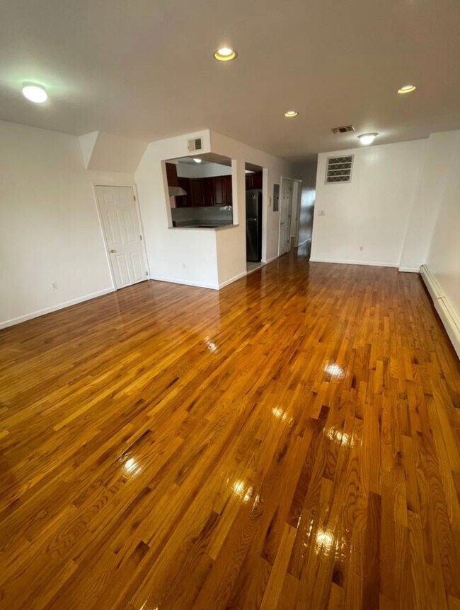 Foto del edificio - 1832 78th St
