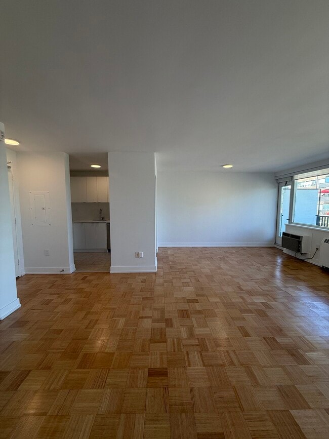 Building Photo - 4 Overland Drive