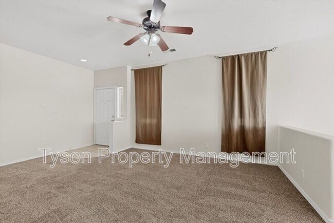 Foto del edificio - 5648 Valle Alegre Pl NW
