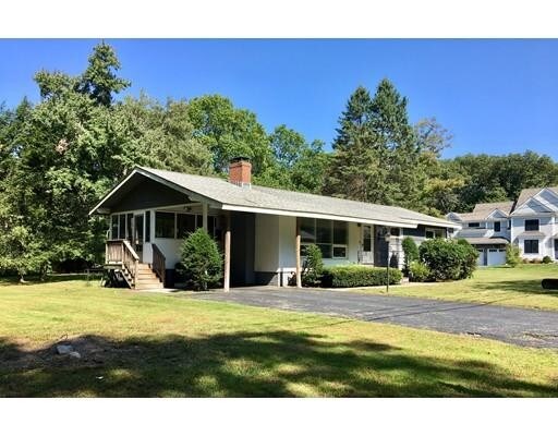 Primary Photo - 18 Fairlawn Ln