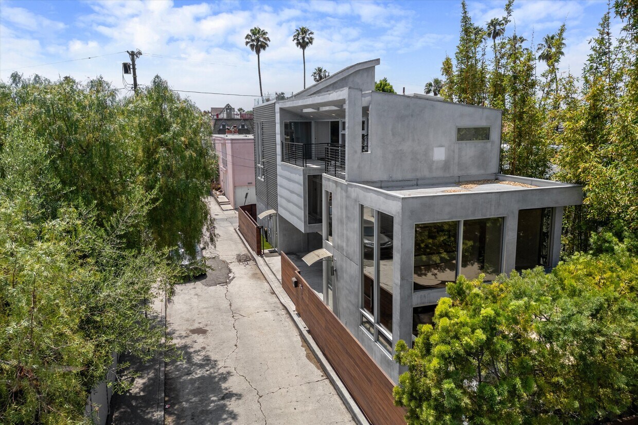 Foto principal - 483 Carroll Canal Ct