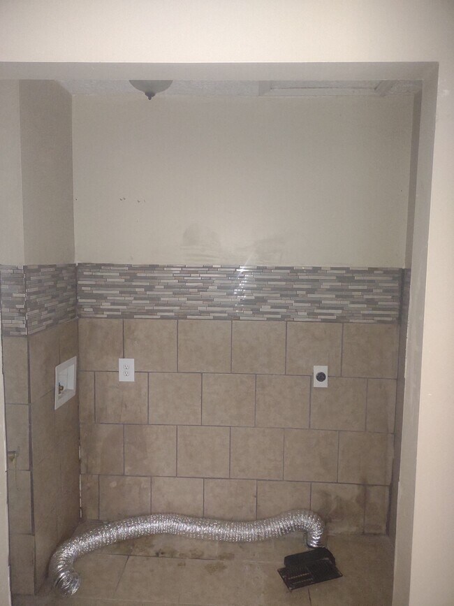 Foto del edificio - 1605 Wilder Pl