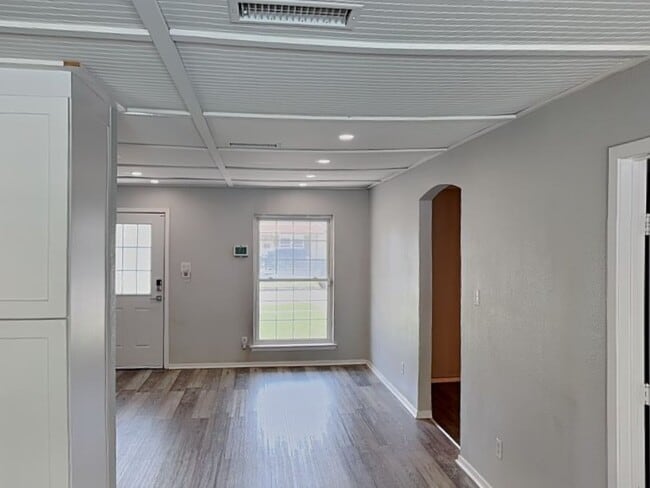 Building Photo - READY NOW IN RANCHO NORTH! THIS IS A MUST ...