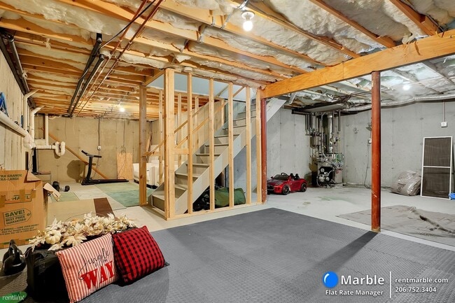 Building Photo - 2 br, 2.5 bath Townhome - 177 Skyview Dr