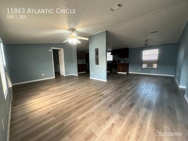 Photo - 11863 Atlantic Cir House