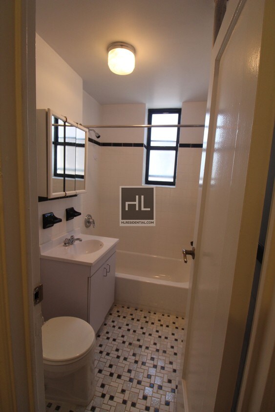 Building Photo - 4334 49th St