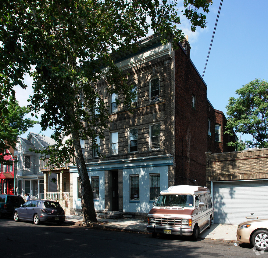 Foto del edificio - 40 Mount Prospect Ave