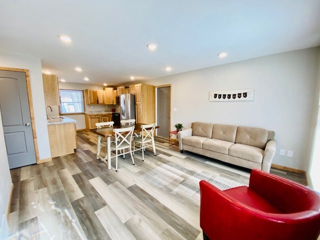 Building Photo - 1430 E Coolidge Ave