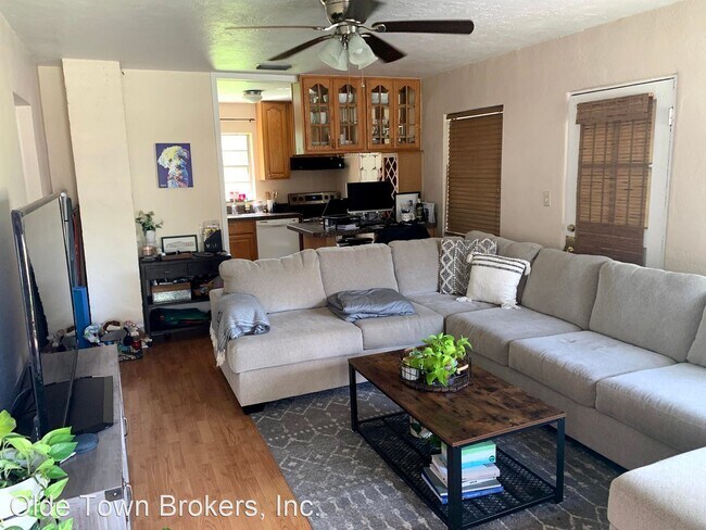 Foto del edificio - 2 br, 1 bath House - 728 Bryn Mawr