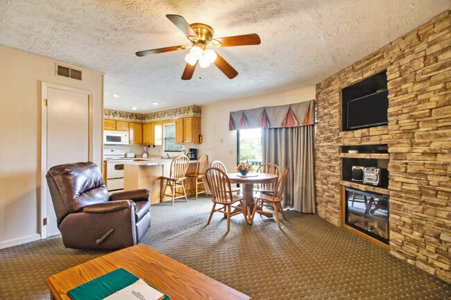 Foto del edificio - 8005 Cherokee Trail