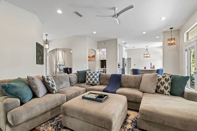 Building Photo - 12160 Irwin Manor Dr