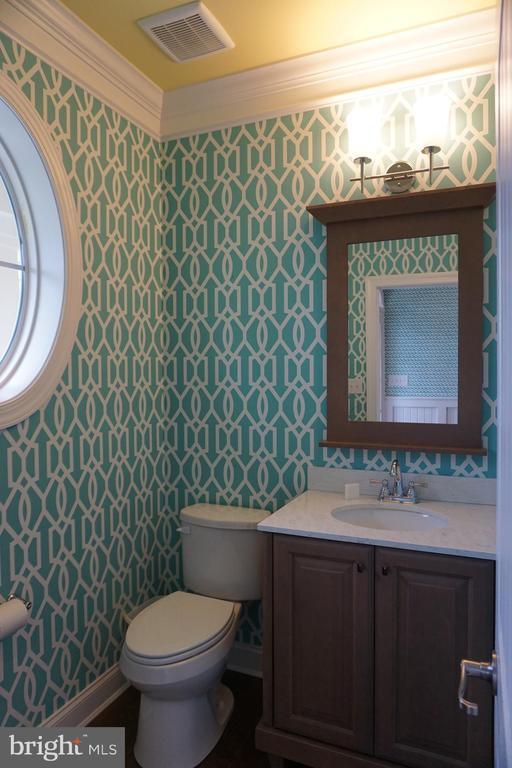 Building Photo - 31611 Exeter Way