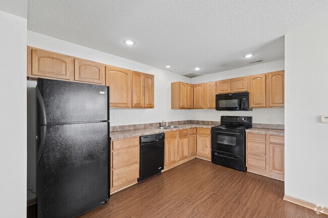 3BR, 2.5BA - 1,350SF - Kitchen - Patriot Pointe