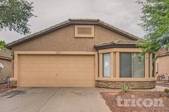 Building Photo - 22671 Scott Dr