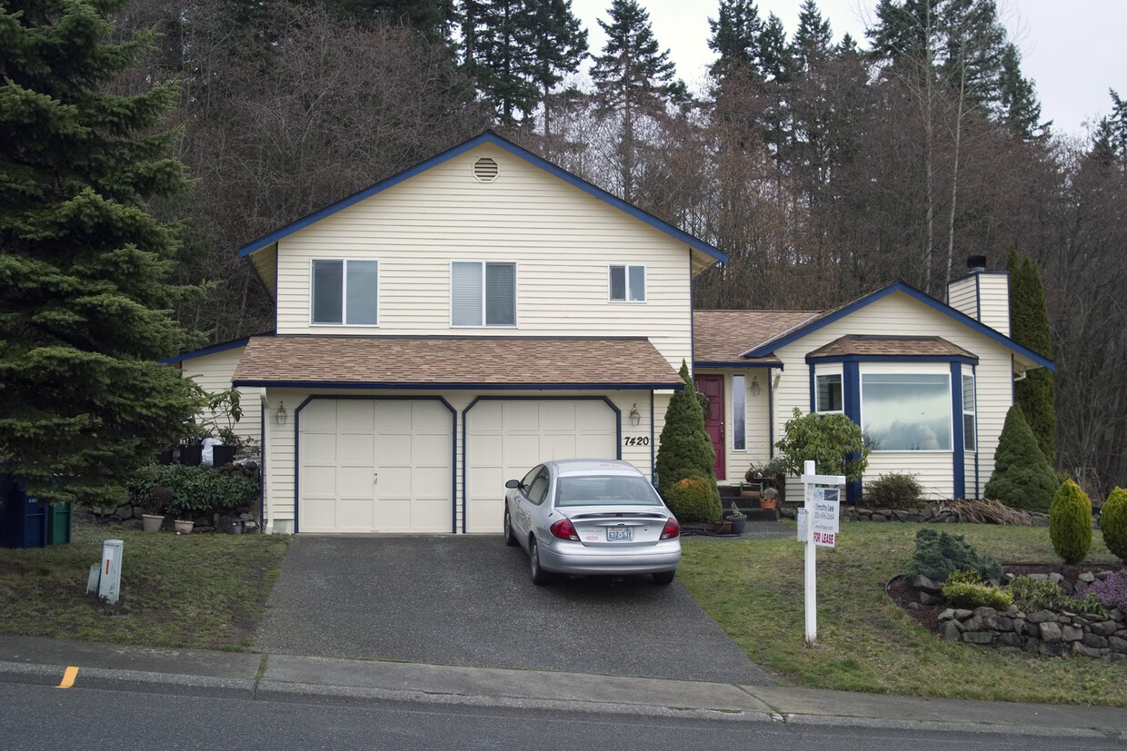 Building Photo - 7420 134th Ave SE