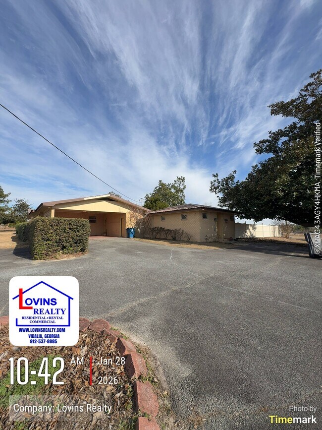 Foto del edificio - 2206 Aimwell Rd