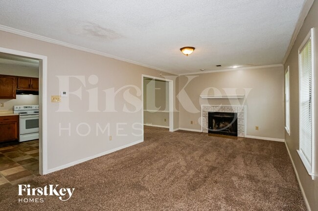 Building Photo - 2428 Green Glen Dr