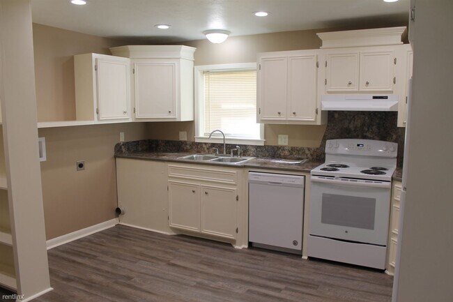 Foto del edificio - 3 br, 1 bath House - 4128 Worthy Dr