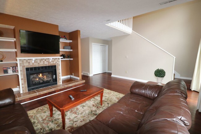 Foto del edificio - 2 br, 2.5 bath House - 1022 Greystone Circle