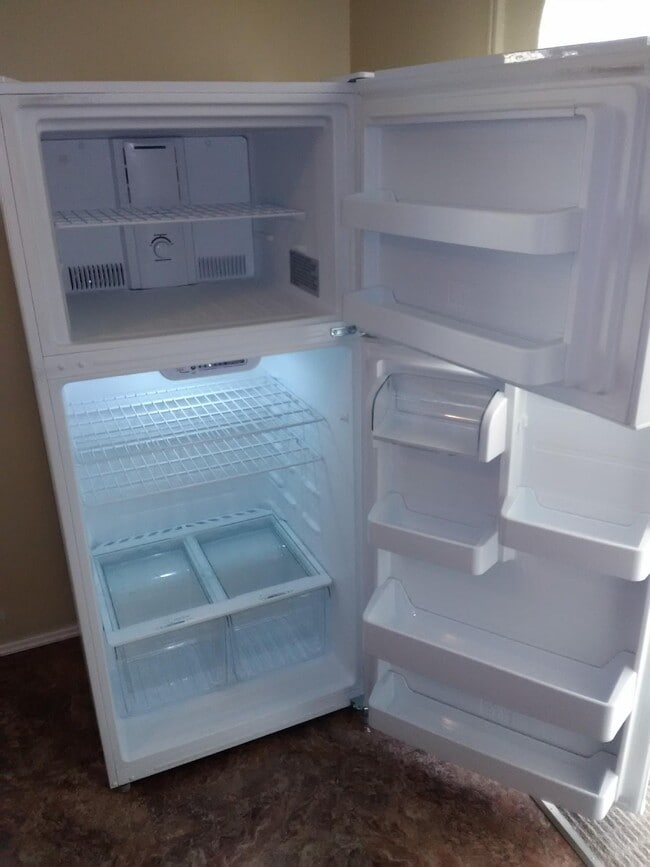 Foto del edificio - 1311 E 11th St