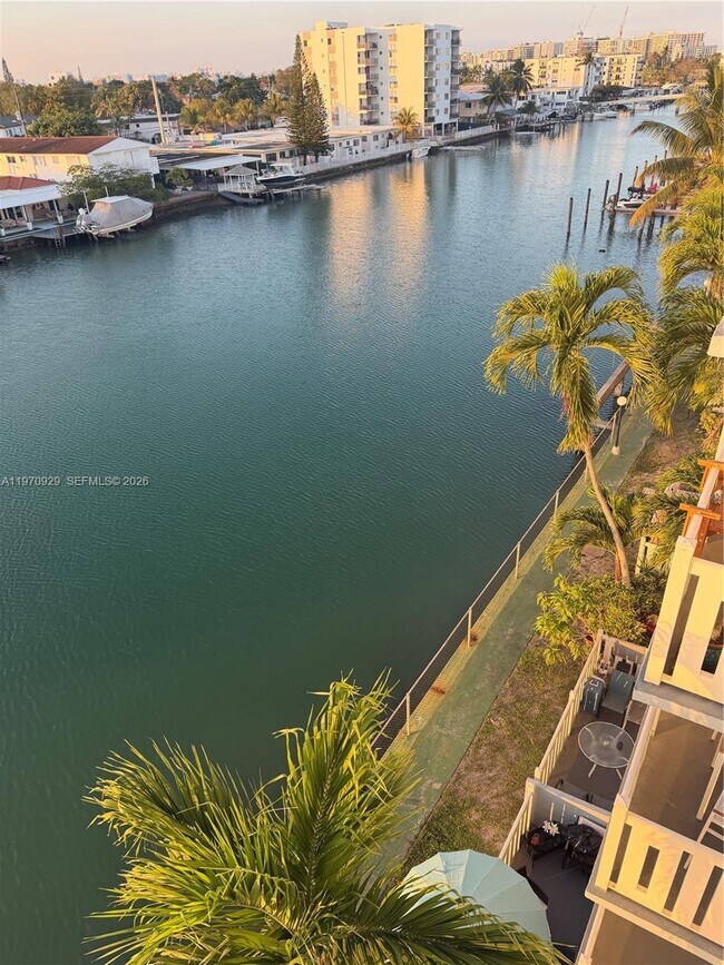 Foto del edificio - 7900 Tatum Waterway Dr