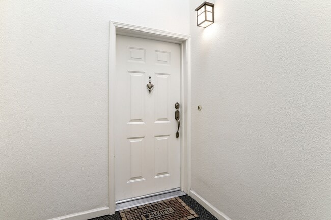 Photo - 517 Tower Hill Ave Townhome
