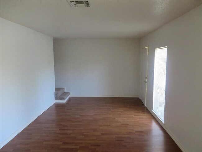 Foto del edificio - 4511 W Village Ct