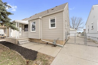 Building Photo - 4669 17th St