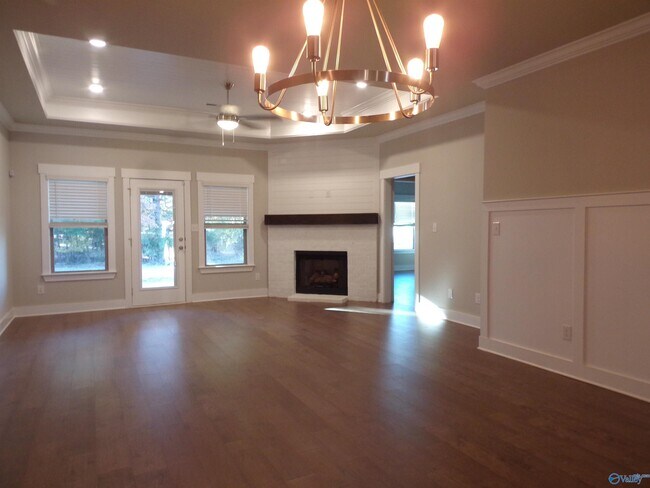 Building Photo - 118 Farmall Ln