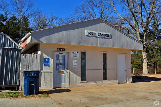 Building Photo - Dove Canyon