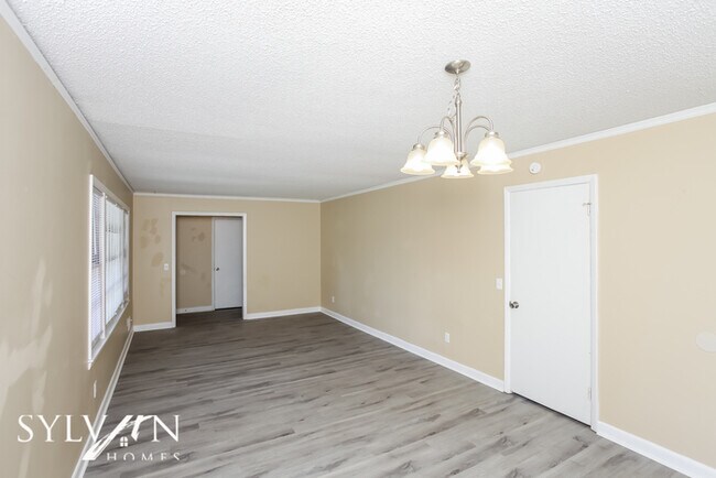 Building Photo - One-level living at its best in this 3 BR,...
