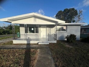 Building Photo - 614 Paw Paw St