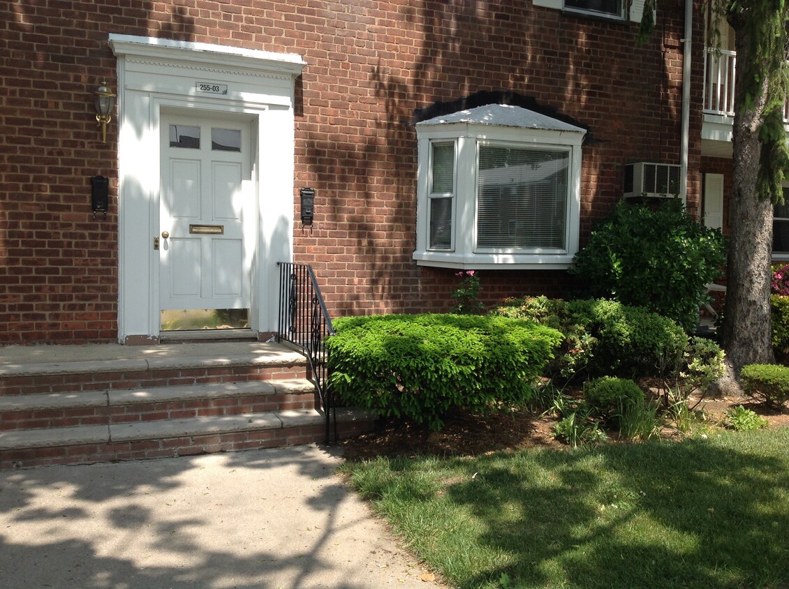 Primary Photo - 25503 74th Ave